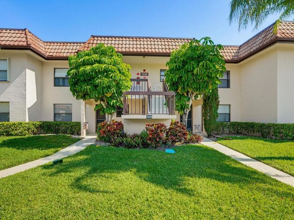 7245 Golf Colony Court, Unit 204, Lake Worth, FL 33467