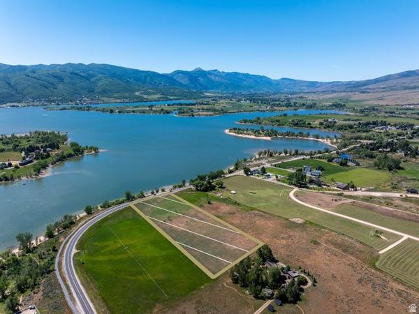 576 N 7100 E, Huntsville, UT 84317