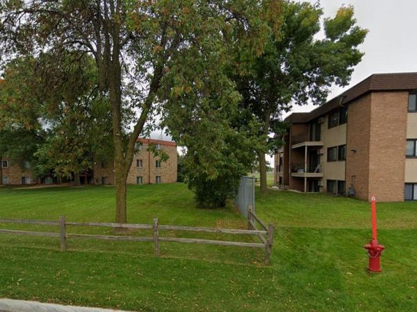 1300 67th Avenue N, Brooklyn Center, MN 55430