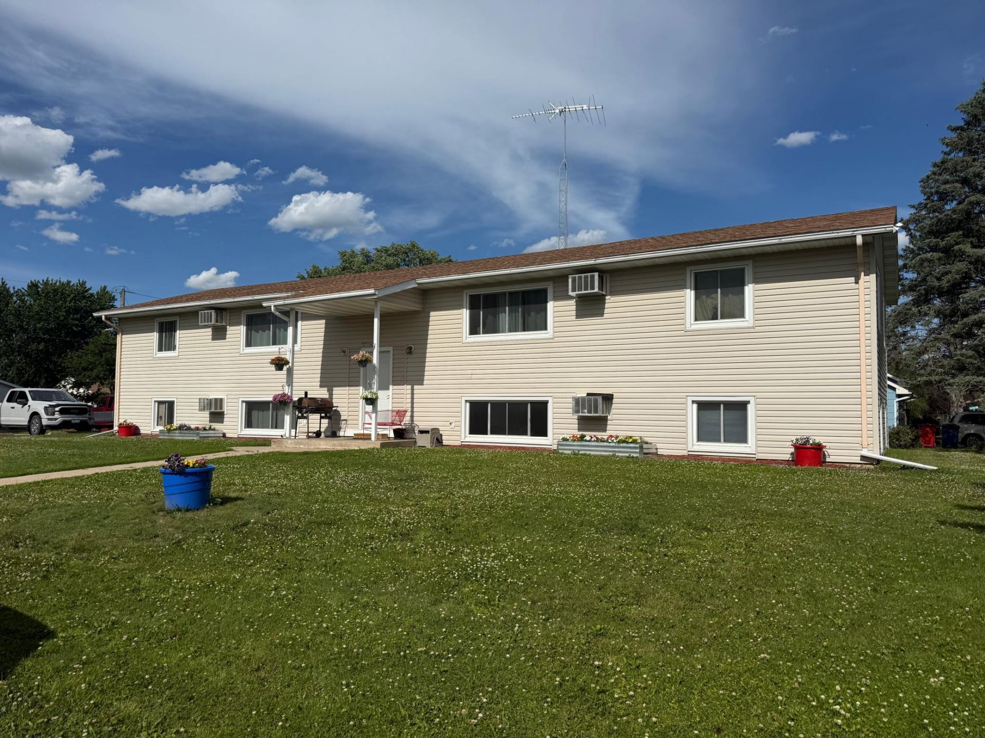 150 2nd Avenue SW, Elgin, MN 55932