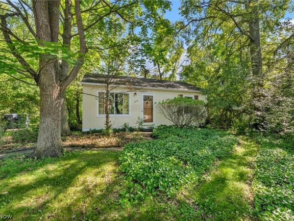 385 E Lorain Street , Oberlin, OH 44074