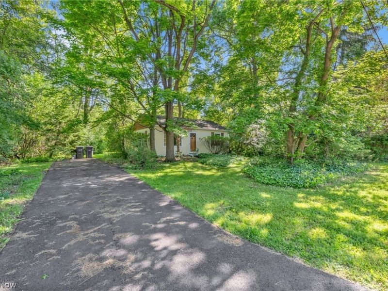 385 E Lorain Street , Oberlin, OH 44074 Photo 2