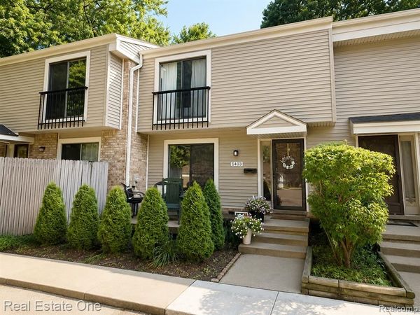 1403 Oakbrook E, Unit 93, Rochester Hills, Mi 48307