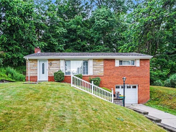 104 Longmount Dr, Pittsburgh, PA 15214