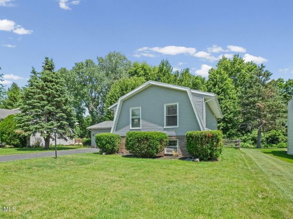 600 Wilkshire Drive, Waterville, OH 43566