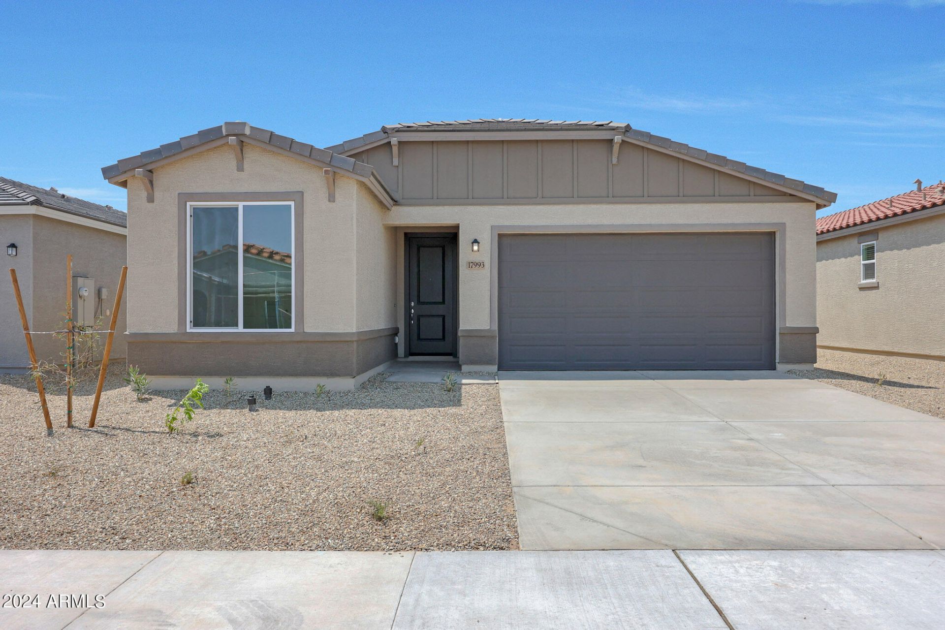 18019 W Calle Lejos Road, Surprise, AZ 85387 Main Photo