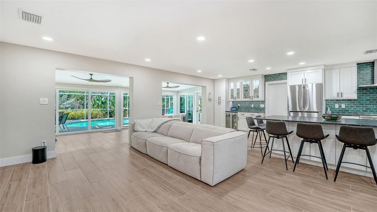 602 Buttonwood Drive, Longboat Key, FL 34228 Photo