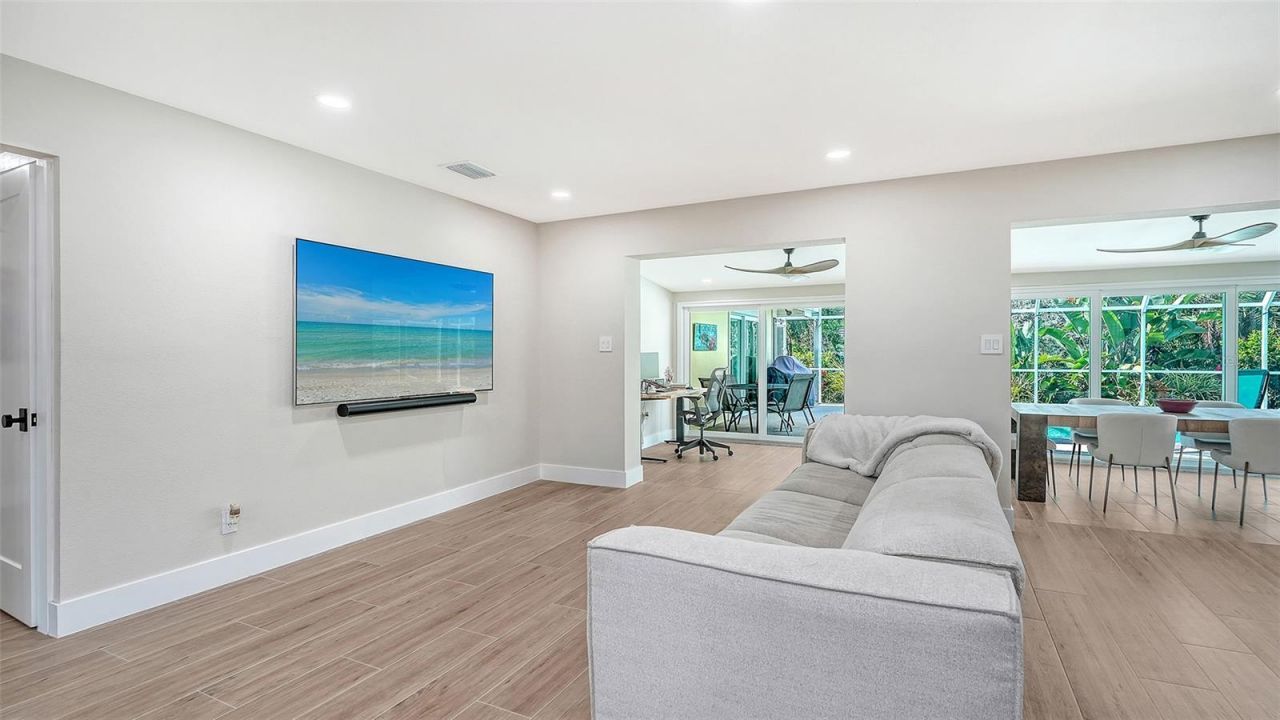 602 Buttonwood Drive, Longboat Key, FL 34228 Photo