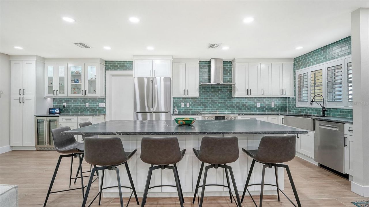602 Buttonwood Drive, Longboat Key, FL 34228 Photo