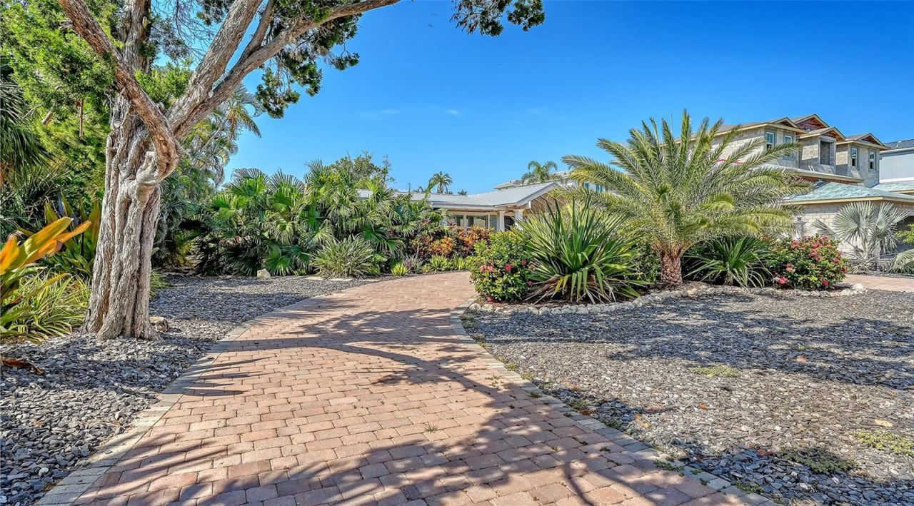 602 Buttonwood Drive, Longboat Key, FL 34228 Photo