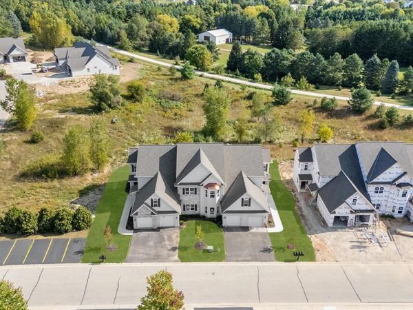 1792 Horseshoe LANE, Unit 425-2, Slinger, WI 53086