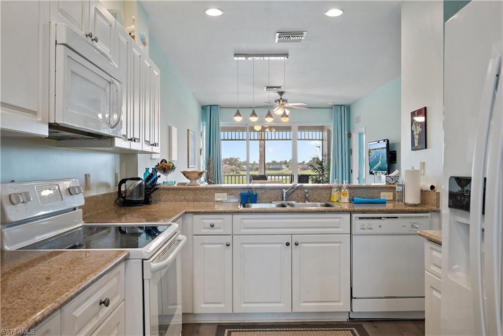 7925 Mahogany Run Ln, Unit 923, Naples, FL 34113 Photo
