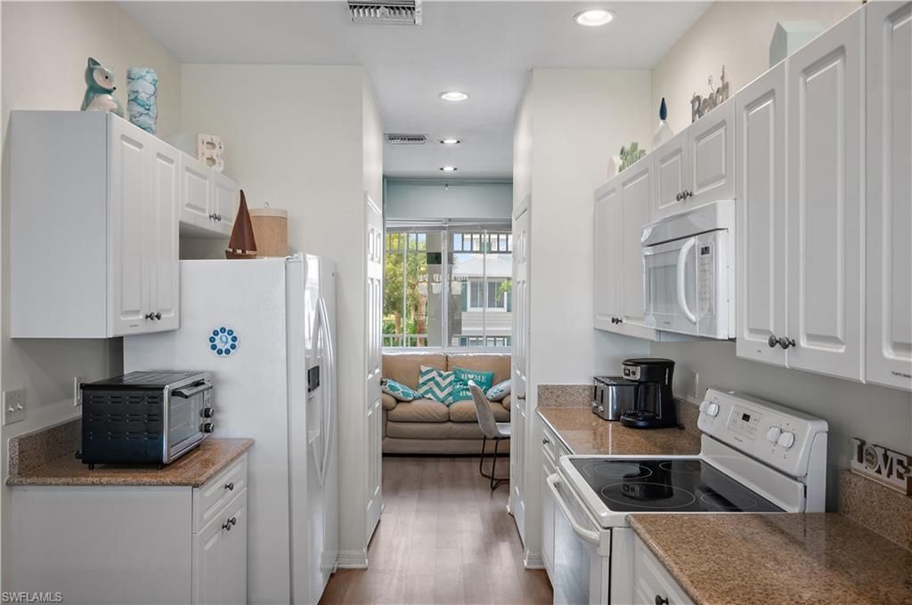 7925 Mahogany Run Ln, Unit 923, Naples, FL 34113 Photo