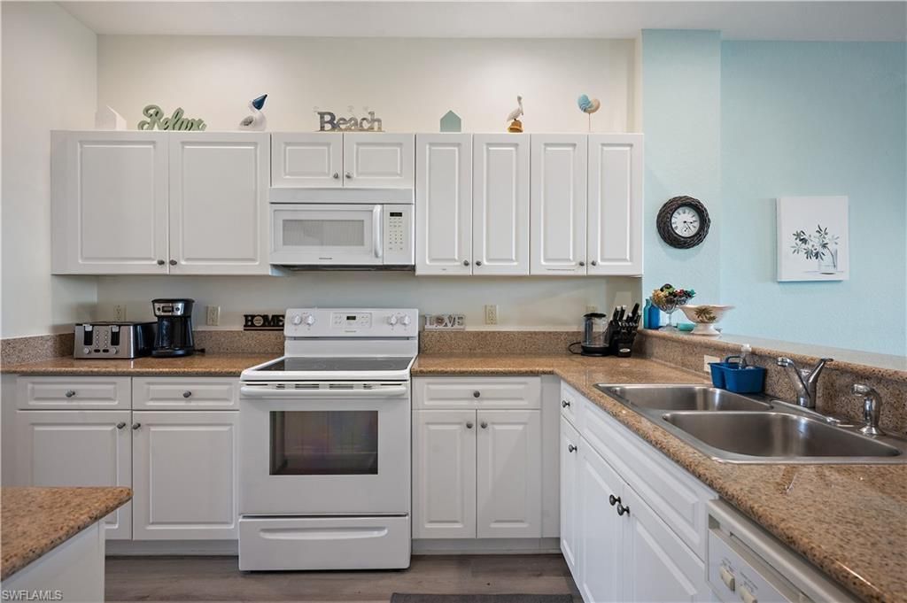 7925 Mahogany Run Ln, Unit 923, Naples, FL 34113 Photo