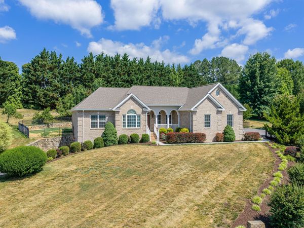 75 Walnut Manor DR, Fincastle, VA 24090