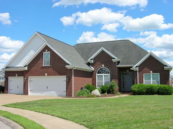 2966 Hannah Court, Newburgh, IN 47630