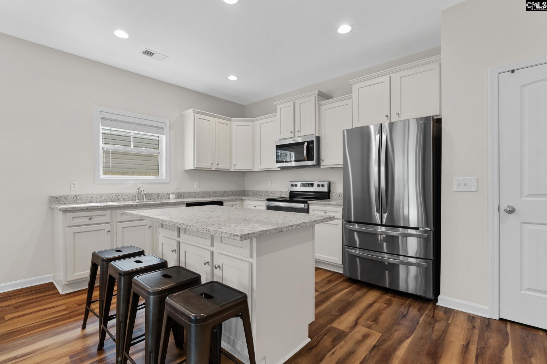 172 Wisley Garden Drive Photo 10