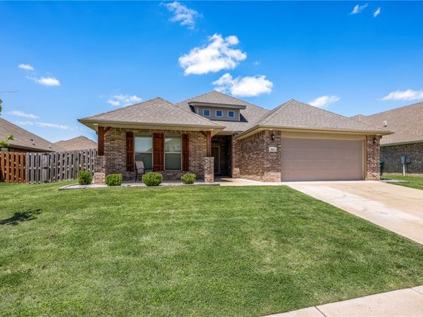 981 Sundance Lane, Centerton, AR 72712