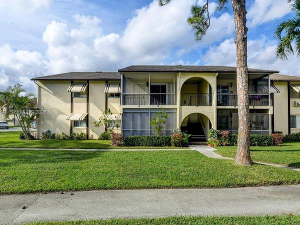 3490 La Jardin Ct , Unit B-2, Green Acres, FL 33463