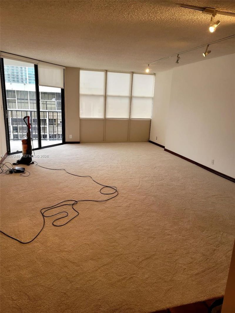 1901 Brickell Ave , Unit B1807, Miami, FL 33129 Photo