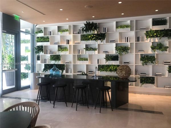 55 SW 9th St , Unit 1607, Miami, FL 33130