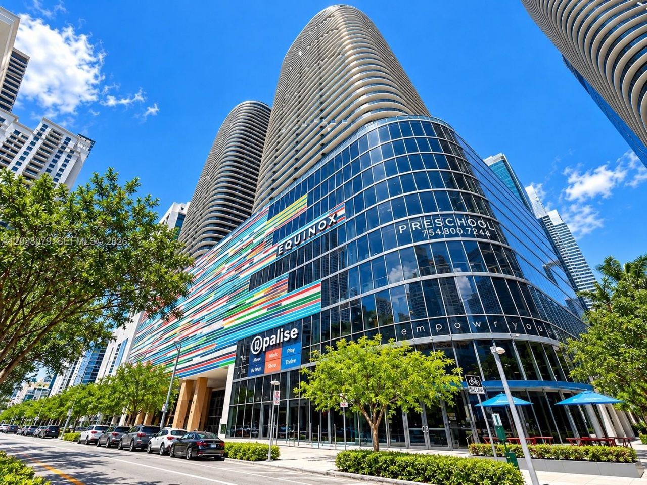 55 SW 9th St, Unit 1607, Miami, FL 33130 Photo