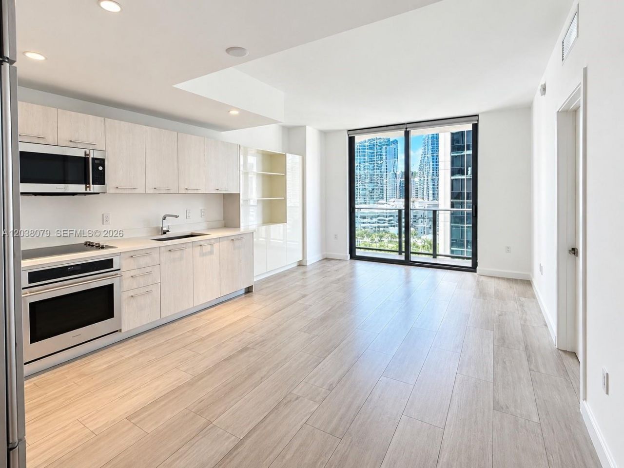 55 SW 9th St, Unit 1607, Miami, FL 33130 Photo