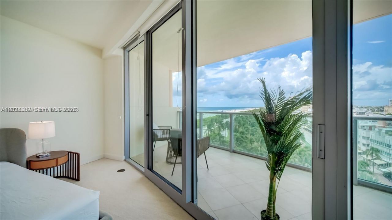 1455 Ocean Dr , Unit 902, Miami Beach, FL 33139 Photo