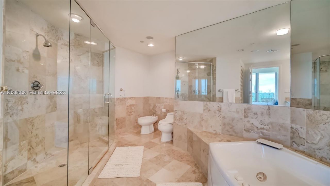 1455 Ocean Dr , Unit 902, Miami Beach, FL 33139 Photo
