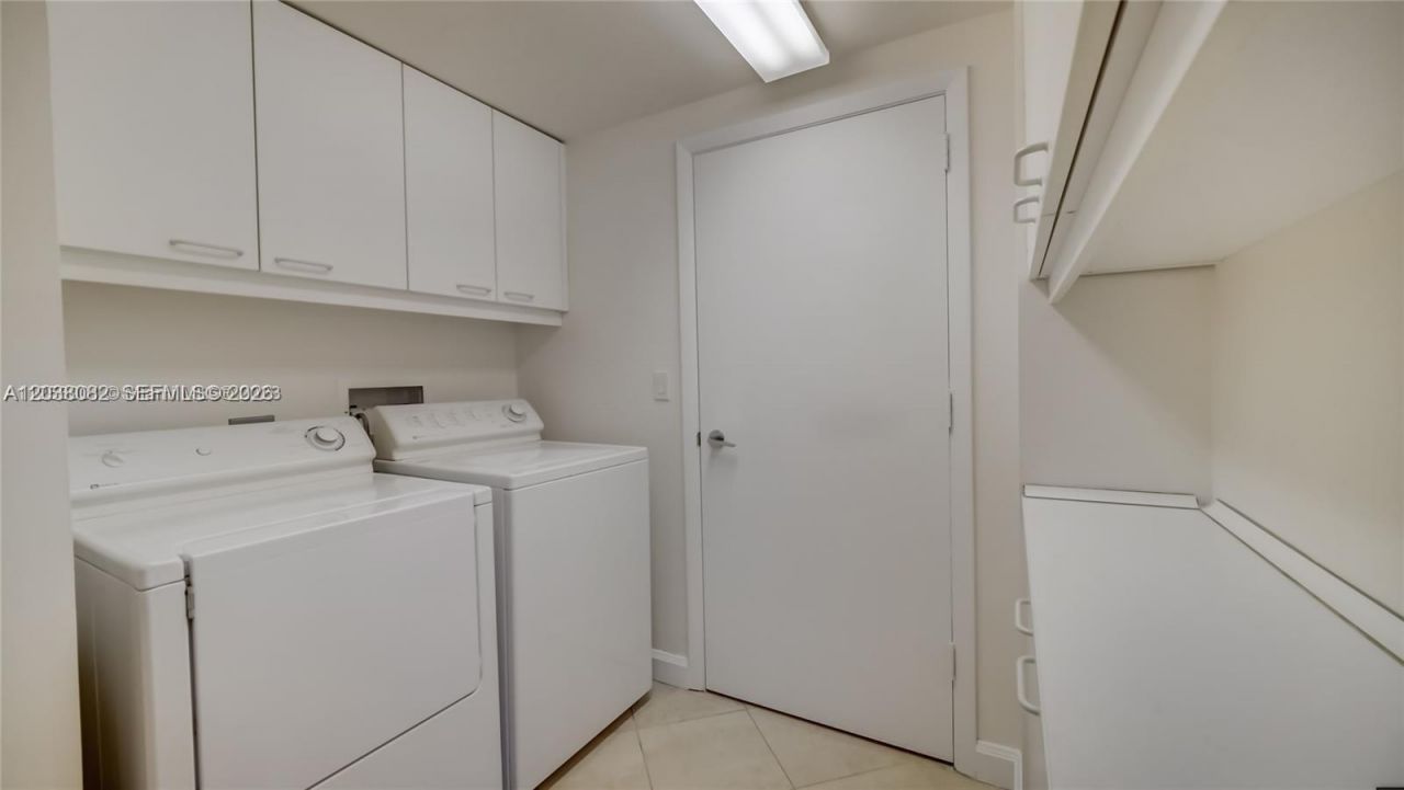 1455 Ocean Dr , Unit 902, Miami Beach, FL 33139 Photo