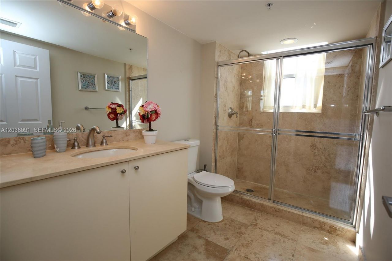 3232 SW 22nd Ter, Unit 1510, Miami, FL 33145 Photo