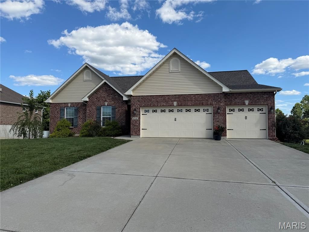 614 Laura Court , Columbia, IL 62236 Main Photo