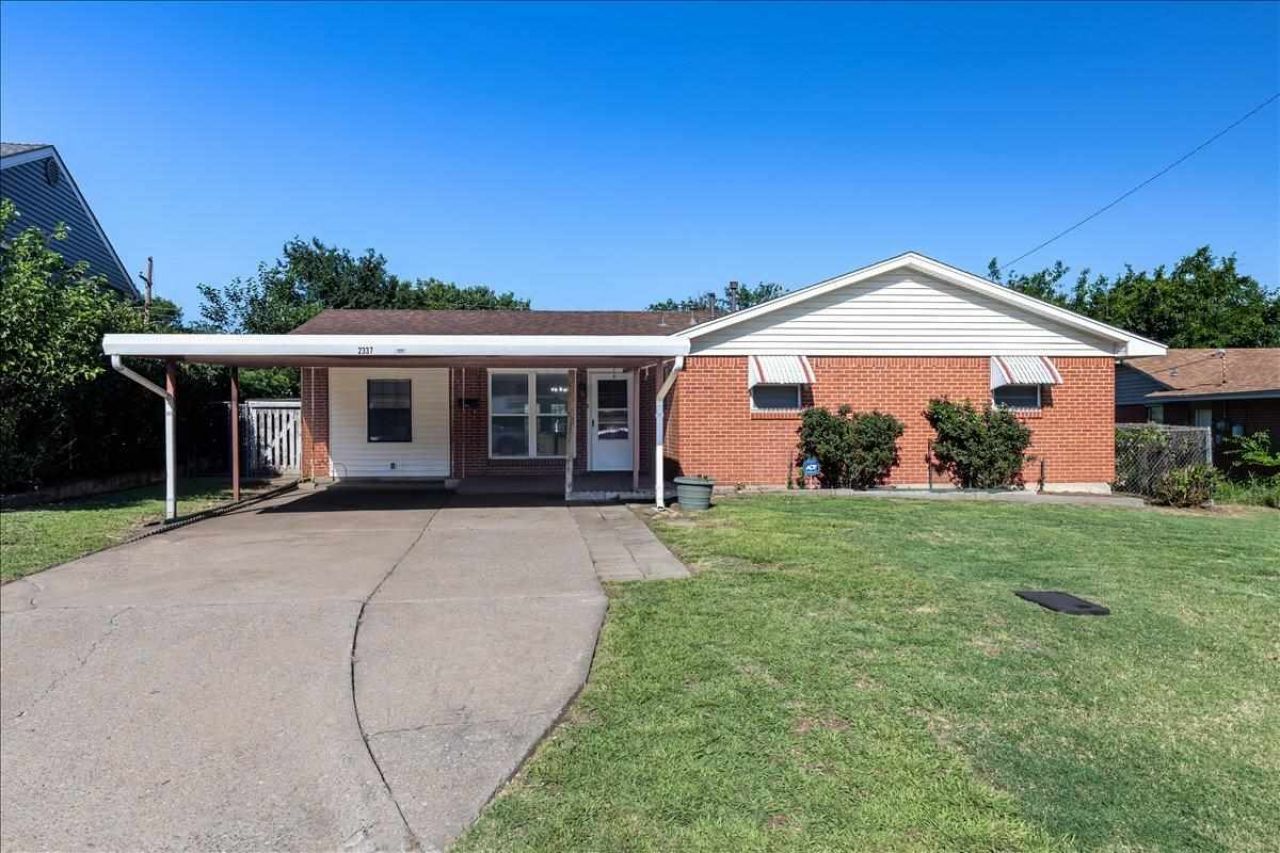 2337 NW 41st Street, Lawton, OK 73505 Main Photo