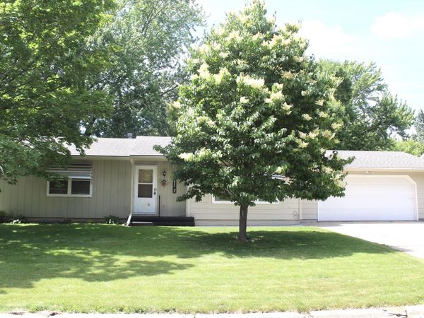 611 Grand Avenue NW, Silver Lake, MN 55381