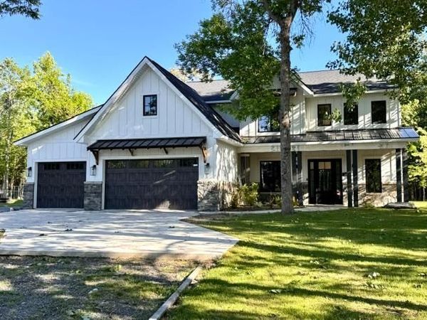 305 Shorewood Drive , International Falls, MN 56649