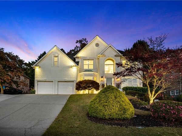 3713 Lake Edge Drive , Suwanee, GA 30024