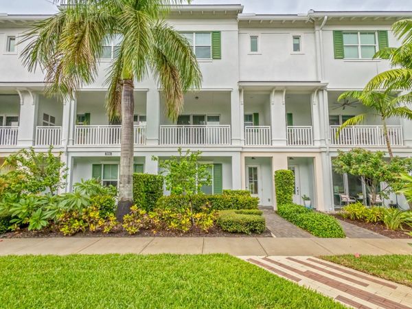 7089 Edison Place, Palm Beach Gardens, FL 33418
