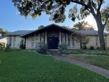 12220 Hightower Place , Dallas, TX 75244