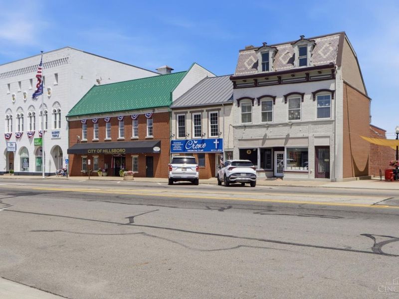 126 N High Street, Hillsboro, OH 45133 Photo 3