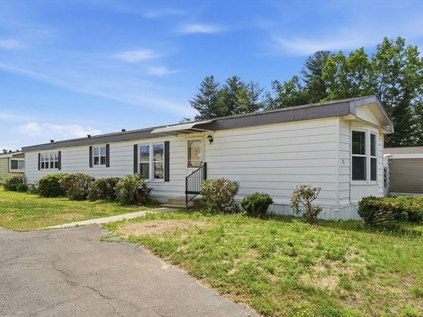 21 Fourth Ave, Westfield, MA 01085
