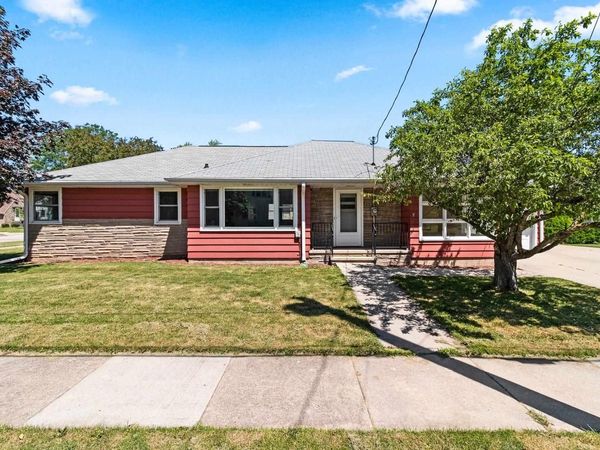 804 JEFFERSON STREET, Menasha, WI 54952