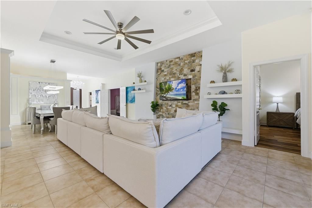 9235 Troon Lakes Dr, Naples, FL 34109 Photo
