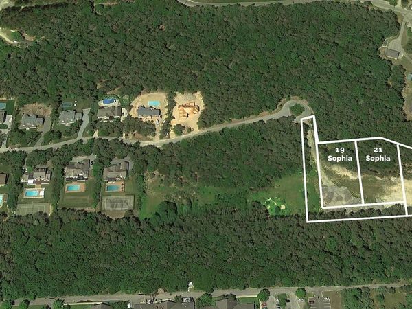 21 Sophia Court , Westhampton, NY 11977