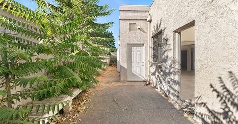 646 El Camino Ave, Sacramento, CA 95815 Photo