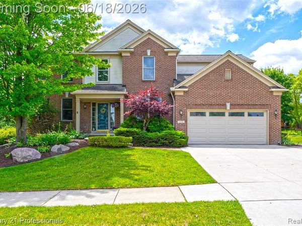 1892 Ring Neck Drive, Rochester, MI 48307
