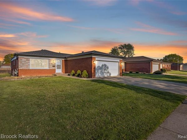 32340 Columbus Drive , Warren, MI 48088