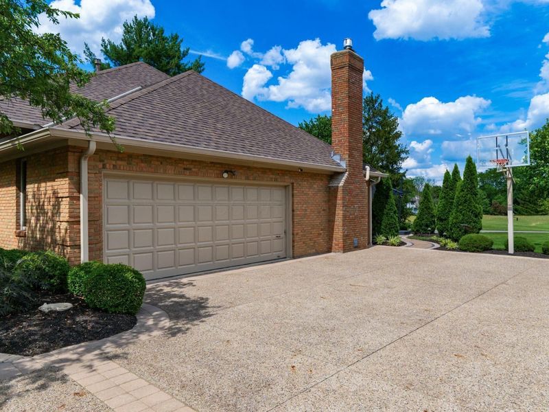 8602 Davington Drive, Dublin, OH 43017 Photo 32