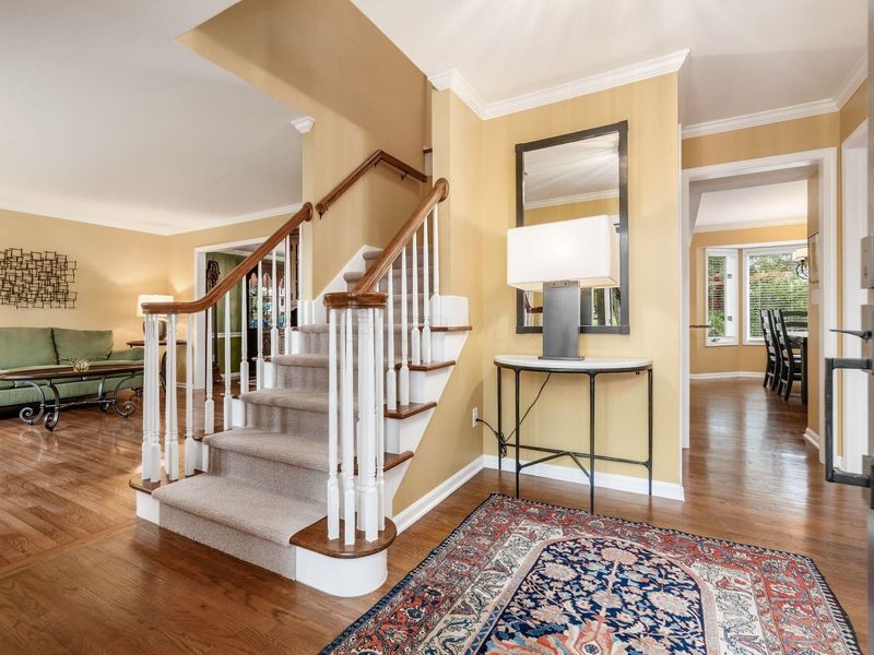8602 Davington Drive, Dublin, OH 43017 Photo 4