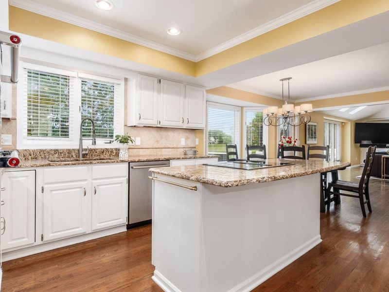 8602 Davington Drive, Dublin, OH 43017 Photo 9