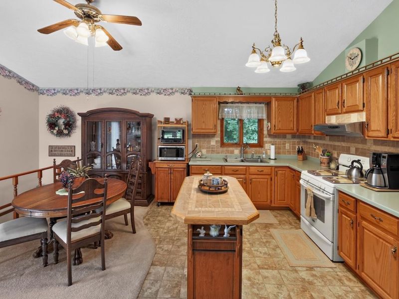 23526 Caves Road, Gambier, OH 43022 Photo 12